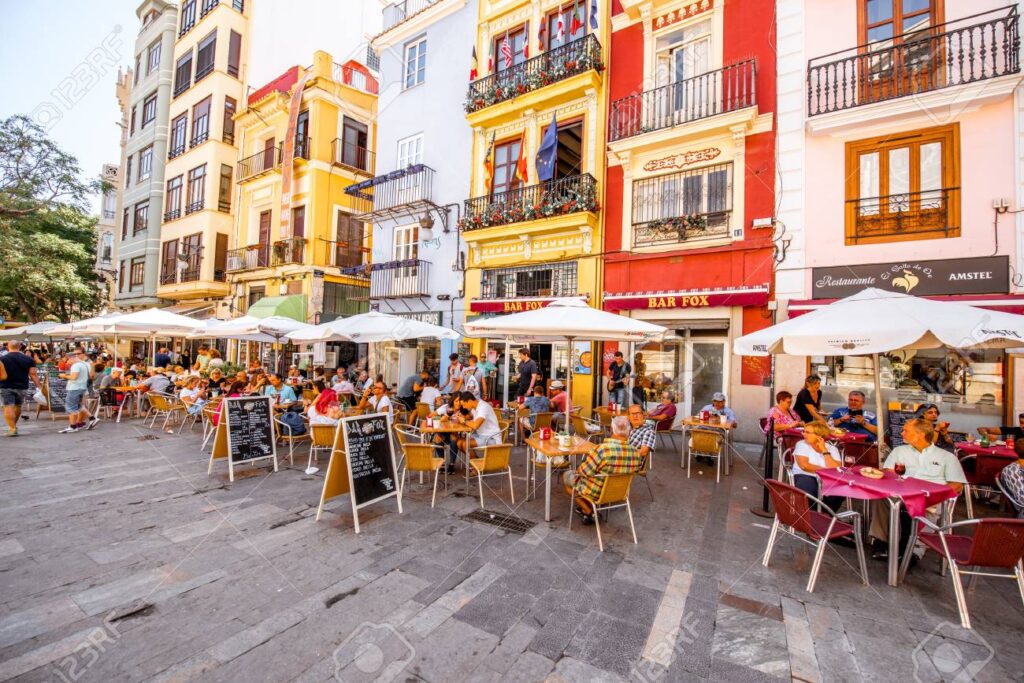 street life in valencia